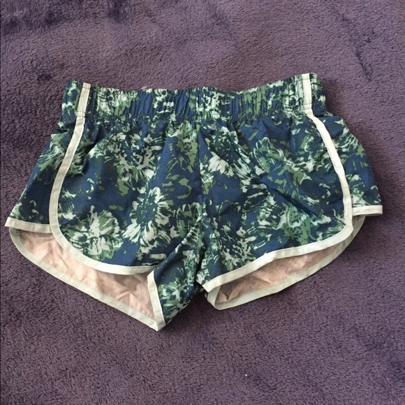 Swim shorts - Picture 1 of 2